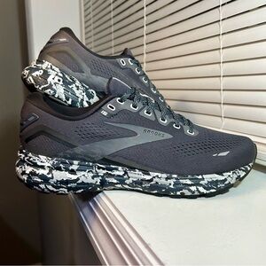 Brooks Ghost 15 Black White Grey Camouflage Running Shoes Mens Size 9 D / W 10.5